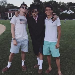 Meet your Posher, Victor